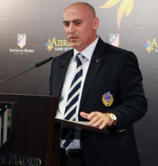 Yaşar Seyidov: 