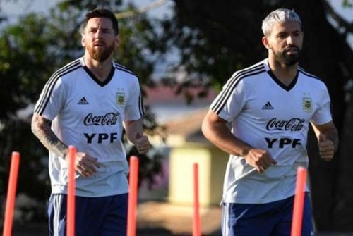 Messi və Aqueranın milliyə çağrılma tarixi açıqlandı