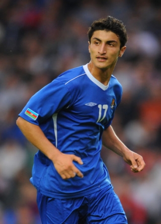 Araz Abdullayev “Everton”da debüt etdi