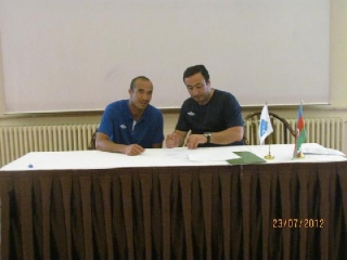 AZAL 2 futbolçuyla rəsmi müqavilə imzaladı