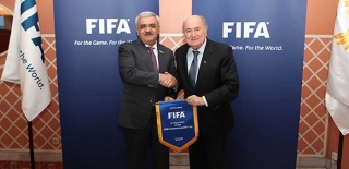 Rövnəq Abdullayev FIFA-nın prezident seçkisində