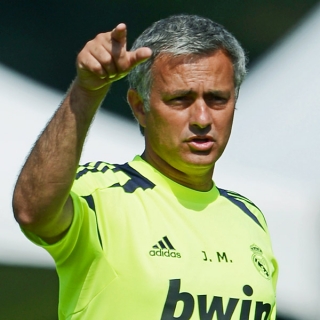 Мауриньо стал самым лучшим клубным тренером 2012 года