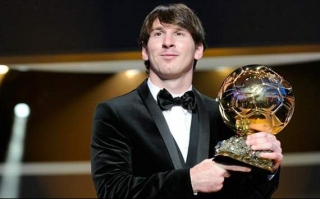 İlin ən yaxşı futbolçusu yenə Messi oldu