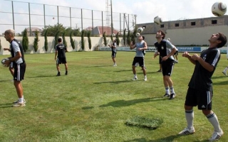 "Neftçi" "Qarabağ"la oyunun hazırlıqlarına başladı