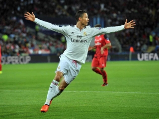 Ronaldo Raulu qabaqlayıb, Messinin rekordunu yenilədi