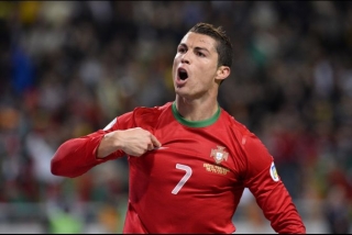 Ronaldo - 100 illiyin ən yaxşı futbolçusu